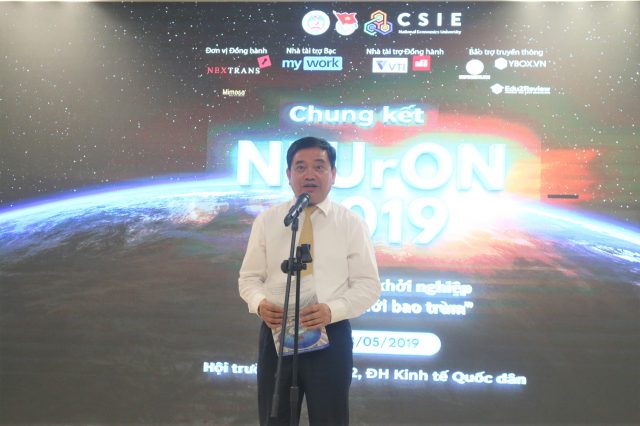 GS-TS Trần Thọ Đạt , hiệu trưởng Trường Đại học Kinh tế Quốc dân phát biểu khai mạc Chung kết NEUrON 2019.
